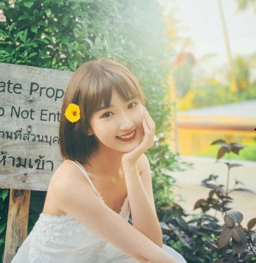 换脸毛晓彤在线视频,在线演绎换脸术魅力