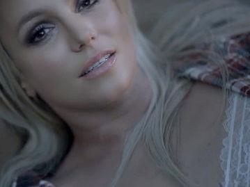 纺锤巨乳在线视频,在线视频中的性感诱惑与审美探索